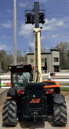 Image of JLG 519 equipment image 4