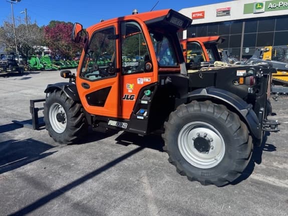 Image of JLG AG832 equipment image 3