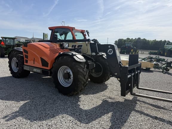 Image of JLG AG832 equipment image 1