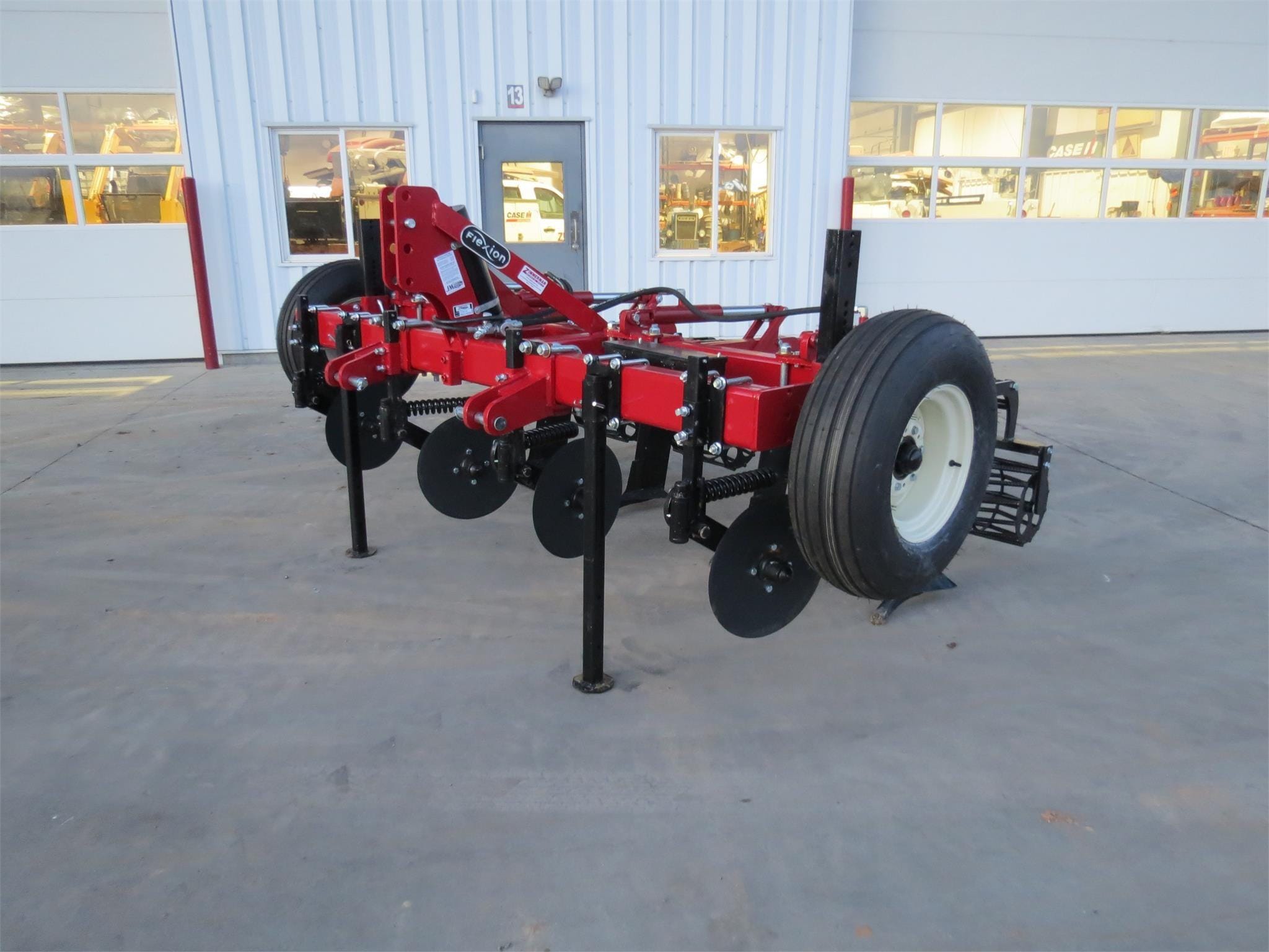 2025 JM Shirk R6514 Equipment Image0