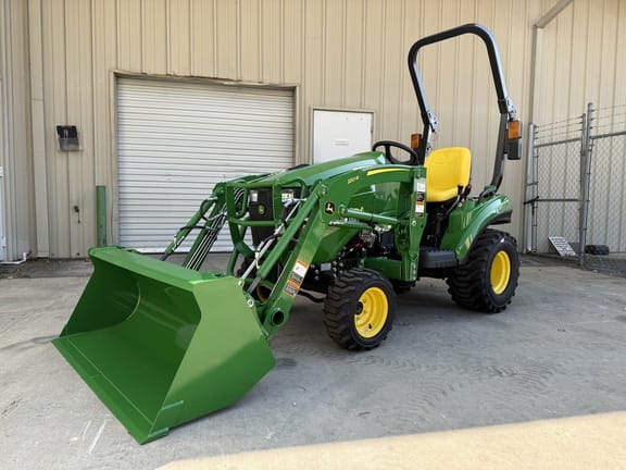 2025 John Deere 1023E Equipment Image0