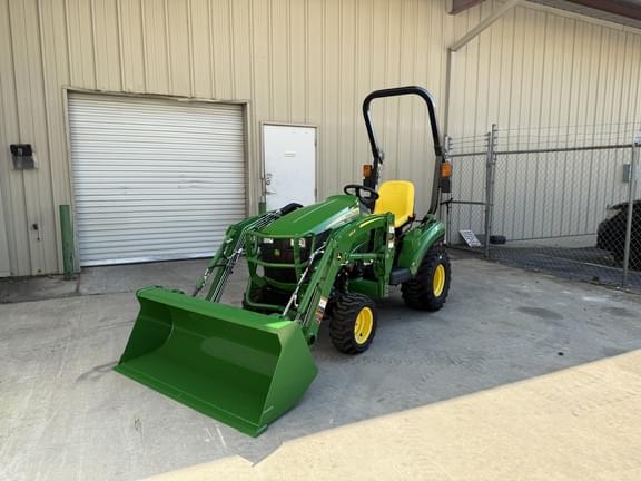 Image of John Deere 1023E equipment image 1