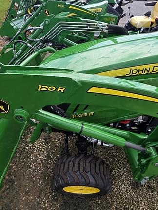 Image of John Deere 1023E equipment image 4