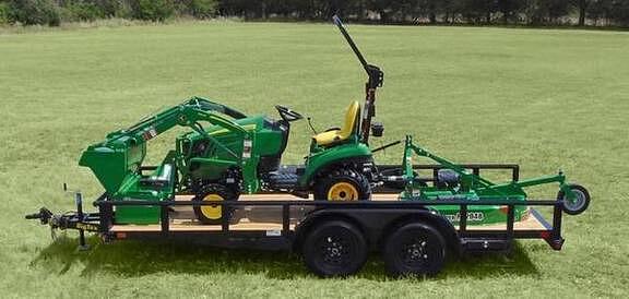 Image of John Deere 1023E equipment image 1
