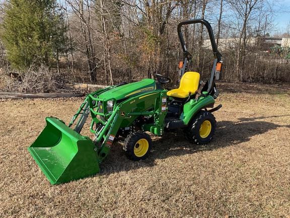 2025 John Deere 1023E Equipment Image0