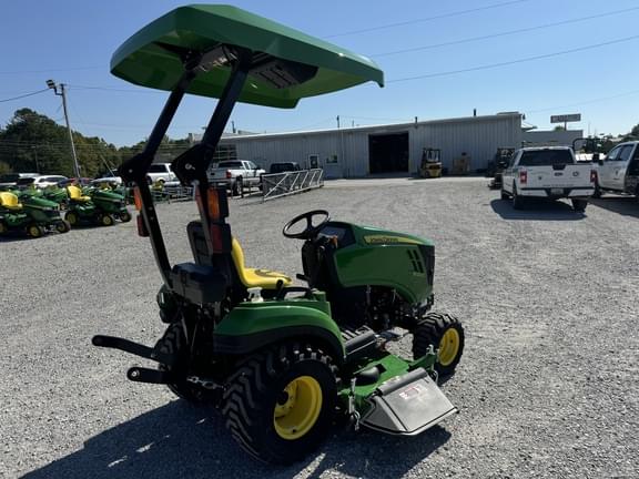 Image of John Deere 1023E equipment image 4