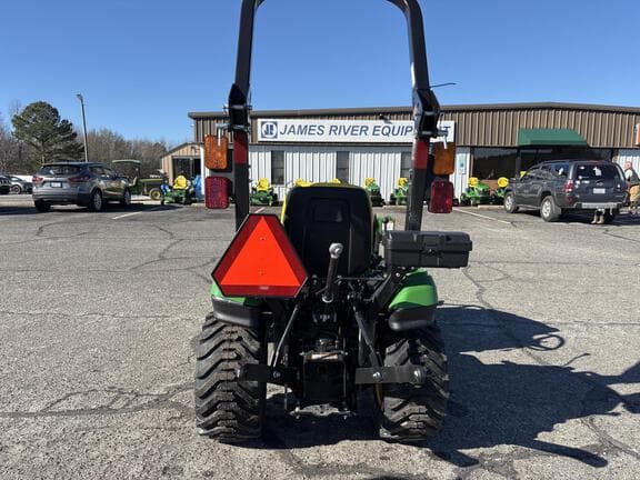 Image of John Deere 1023E equipment image 4