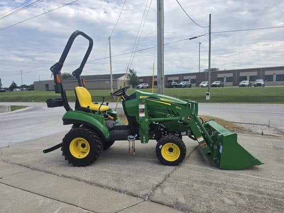 Image of John Deere 1023E Primary image