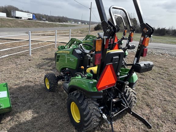 Image of John Deere 1023E equipment image 2