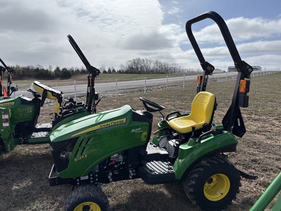 Image of John Deere 1023E equipment image 1