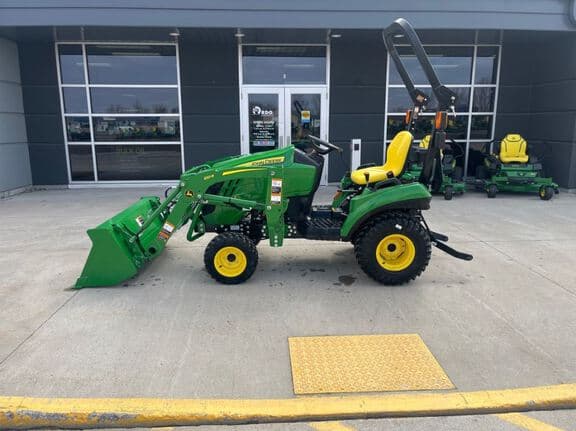 Image of John Deere 1023E equipment image 4