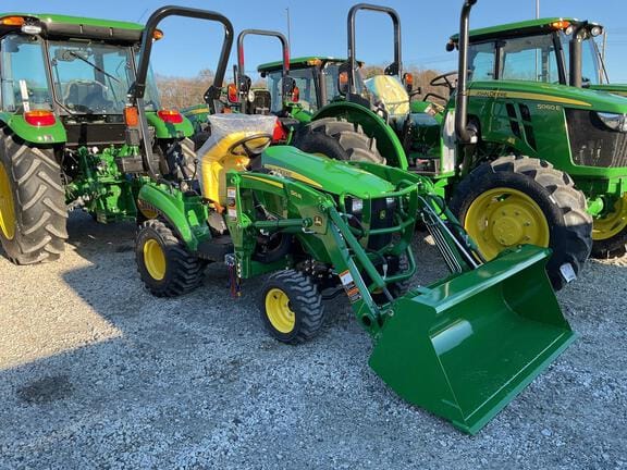 2025 John Deere 1023E Equipment Image0