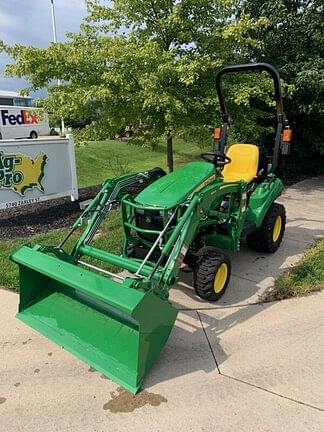 Image of John Deere 1023E equipment image 1