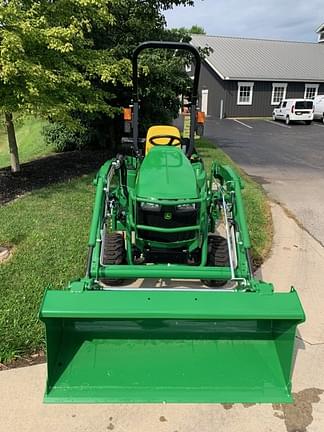 Image of John Deere 1023E equipment image 2