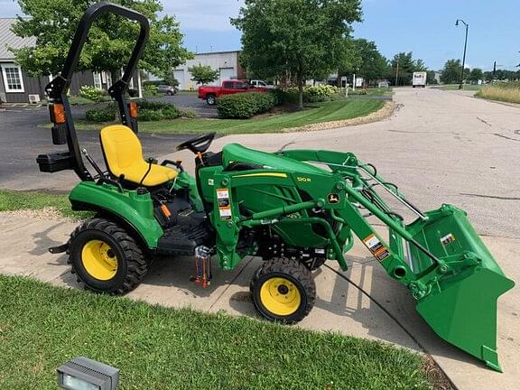 Image of John Deere 1023E equipment image 4