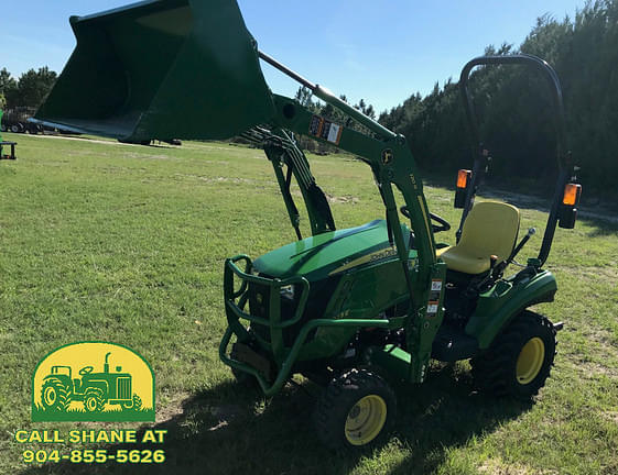Image of John Deere 1023E equipment image 4