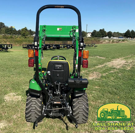 Image of John Deere 1023E equipment image 2