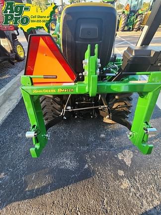Image of John Deere 1023E equipment image 2