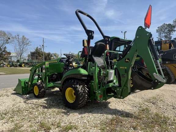 Image of John Deere 1025R equipment image 3