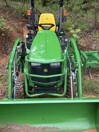 Image of John Deere 1025R equipment image 2