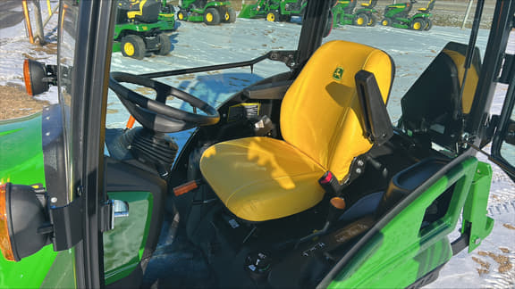 Image of John Deere 1025R equipment image 3