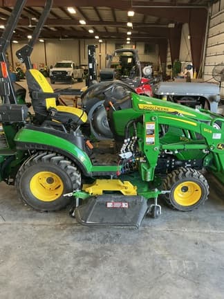 Image of John Deere 1025R equipment image 3