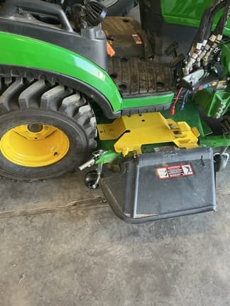 Image of John Deere 1025R equipment image 4
