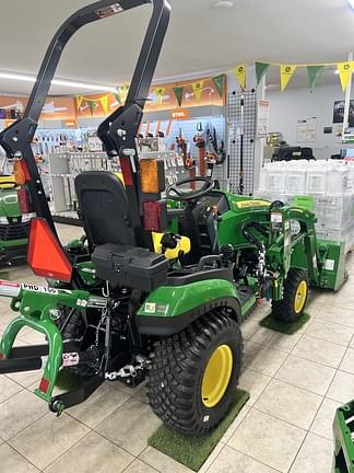 Image of John Deere 1025R equipment image 3