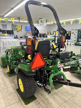 Image of John Deere 1025R equipment image 2