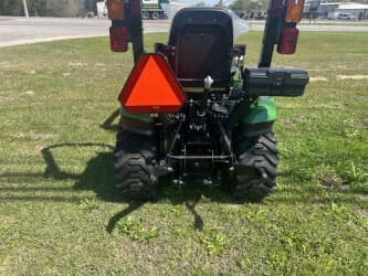 Image of John Deere 1025R equipment image 4