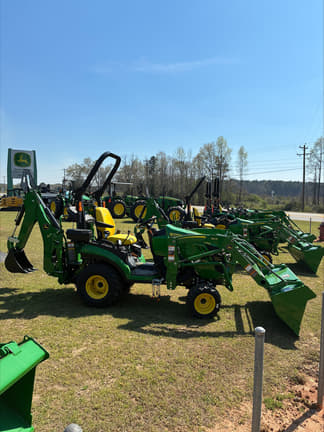 Image of John Deere 1025R equipment image 2