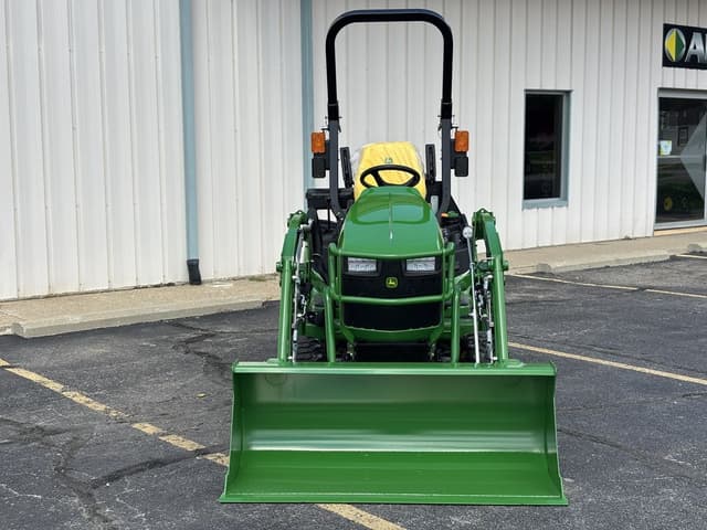 Image of John Deere 1025R equipment image 1