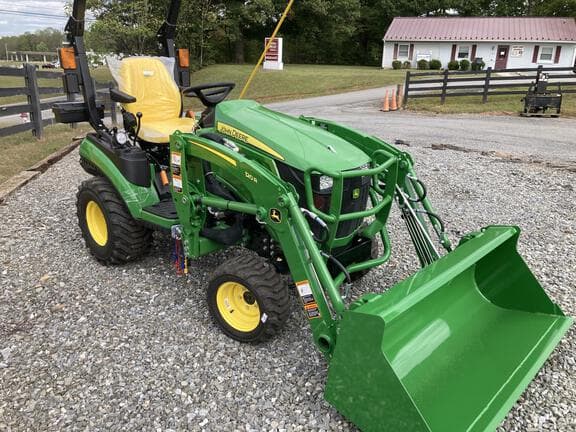 Image of John Deere 1025R equipment image 1