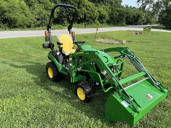 Image of John Deere 1025R equipment image 4