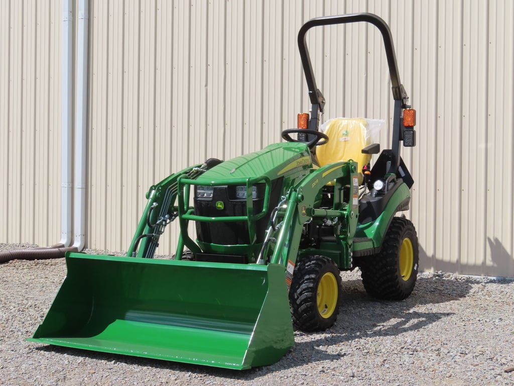 2025 John Deere 1025R Equipment Image0