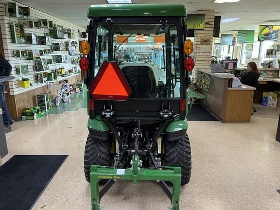 Image of John Deere 1025R equipment image 2