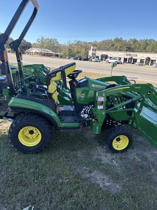 Image of John Deere 1025R equipment image 2