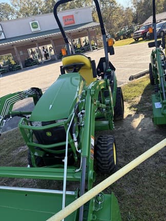 Image of John Deere 1025R equipment image 4