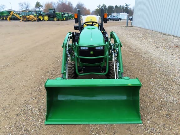 Image of John Deere 1025R equipment image 4