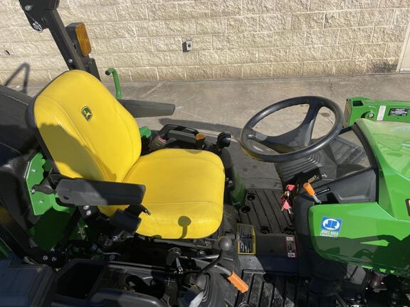 Image of John Deere 1025R equipment image 4