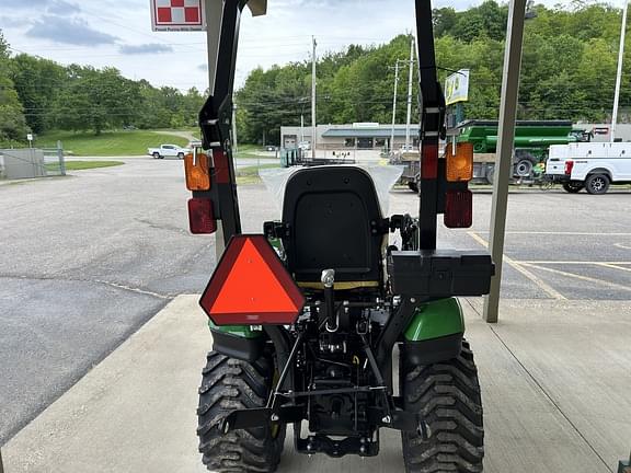 Image of John Deere 1025R equipment image 3