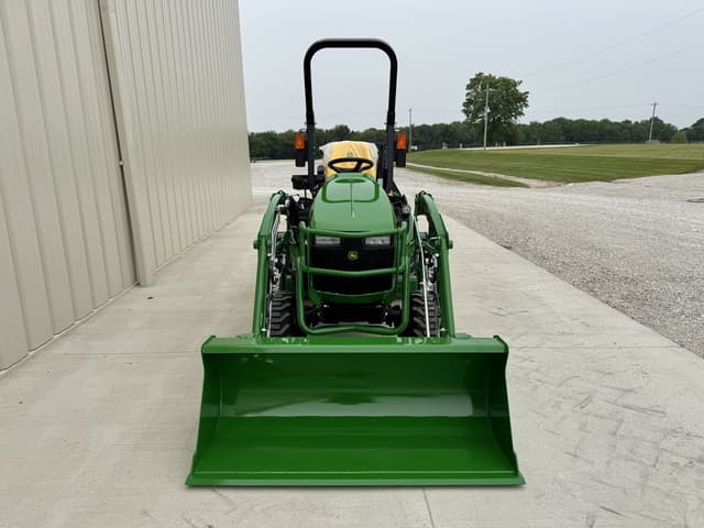 Image of John Deere 1025R equipment image 1