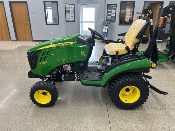 Image of John Deere 1025R equipment image 1