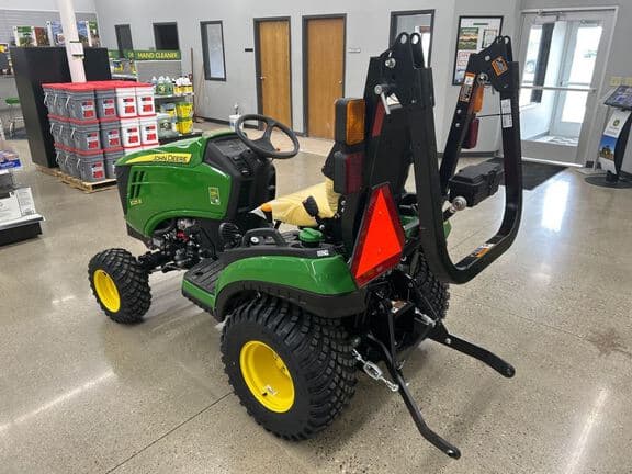 Image of John Deere 1025R equipment image 2