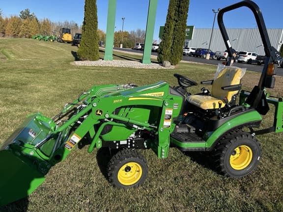 Image of John Deere 1025R equipment image 1