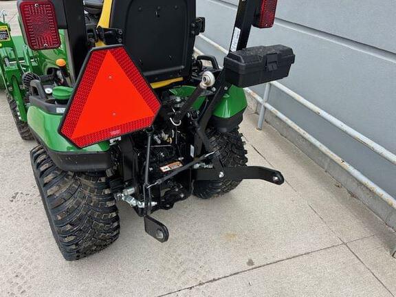 Image of John Deere 1025R equipment image 3