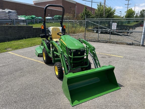 2025 John Deere 1025R Equipment Image0