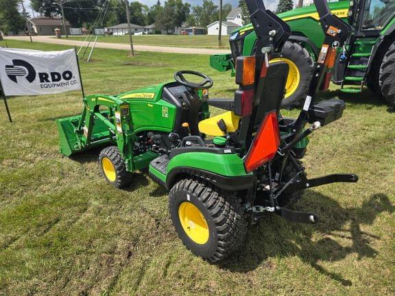 Image of John Deere 1025R equipment image 4