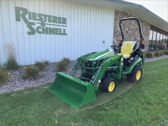 Image of John Deere 1025R equipment image 4