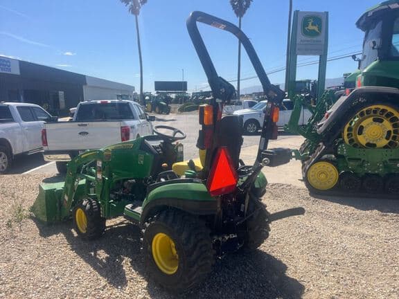 Image of John Deere 1025R equipment image 2